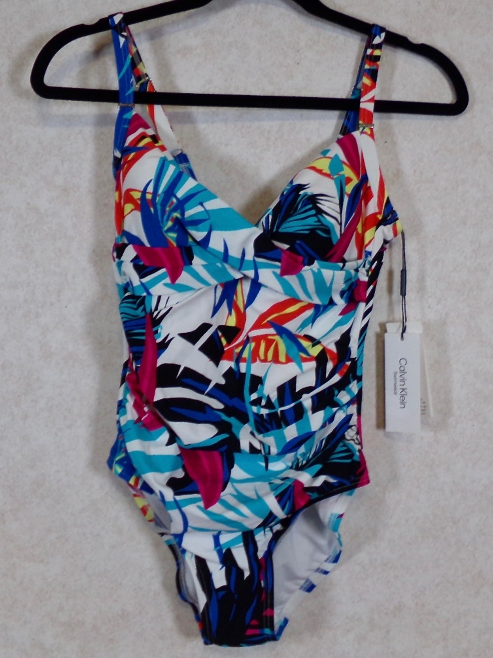 NWT Calvin Klein SwimWear 1PC Multi Compression Fit,50+UPF/SPF 4-Way Stretch Sz4